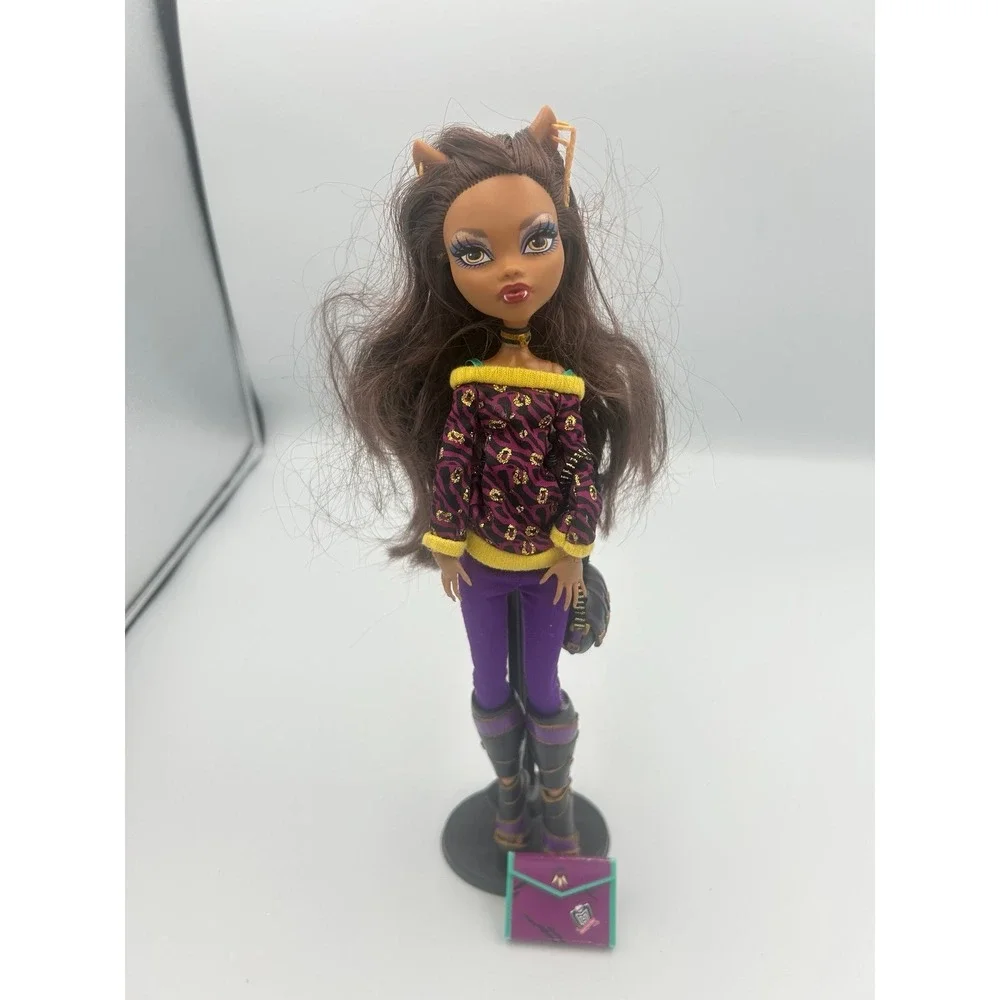 Monster High Schools Out Clawdeen Wolf fashion doll